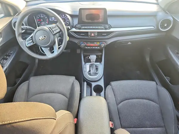 3KPF24AD3KE078196 2019 KIA FORTE - Image 8