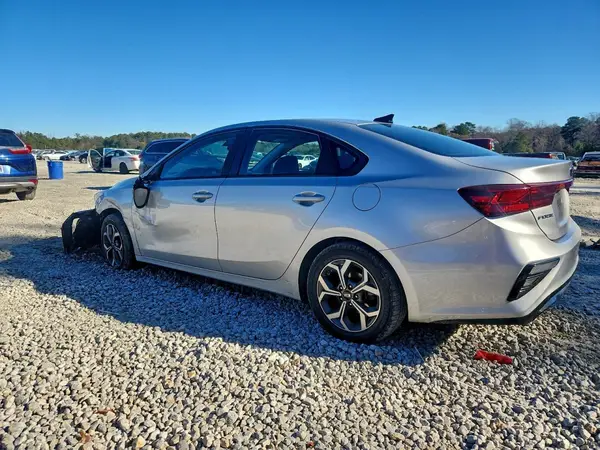 3KPF24AD3KE080286 2019 KIA FORTE - Image 2