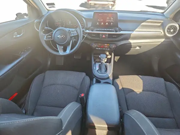 3KPF24AD3KE080286 2019 KIA FORTE - Image 8