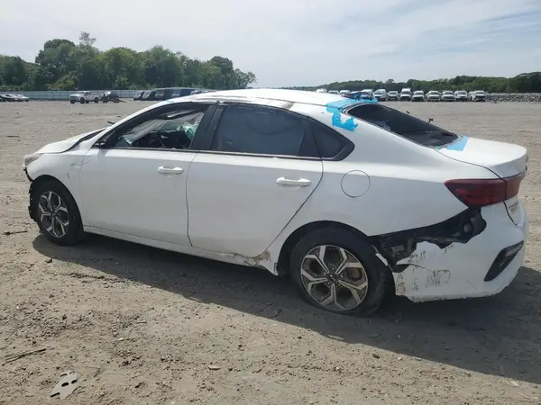 3KPF24AD3KE081888 2019 KIA FORTE - Image 2