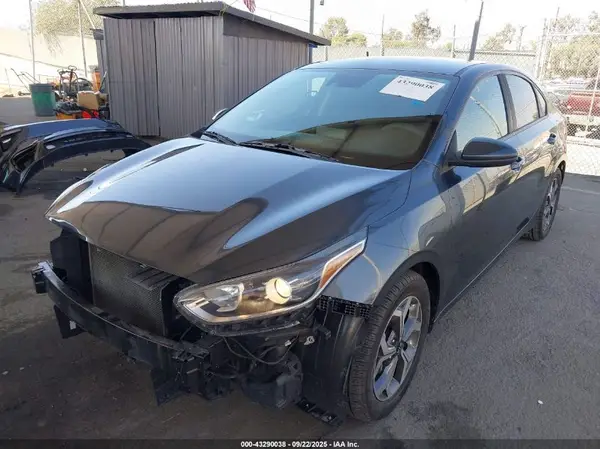 3KPF24AD3KE082068 2019 KIA FORTE - Image 2