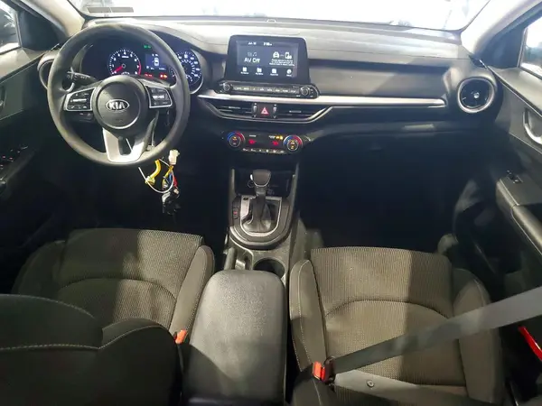 3KPF24AD3KE085567 2019 KIA FORTE - Image 8