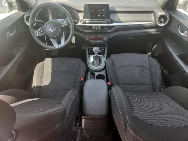 3KPF24AD3KE086203 2019 KIA FORTE - Image 8