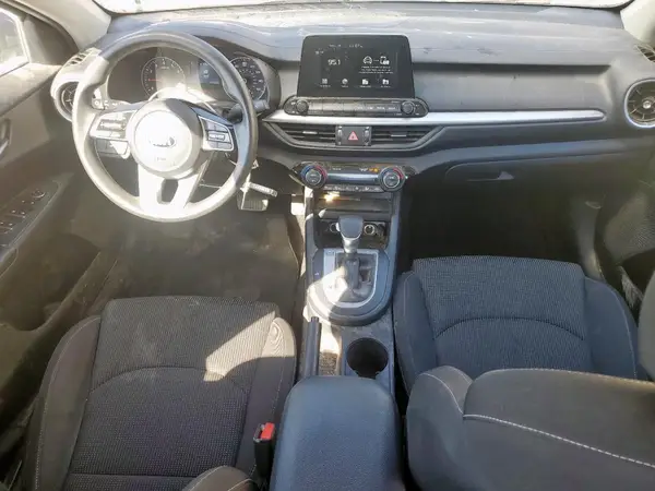 3KPF24AD3KE086539 2019 KIA FORTE - Image 8