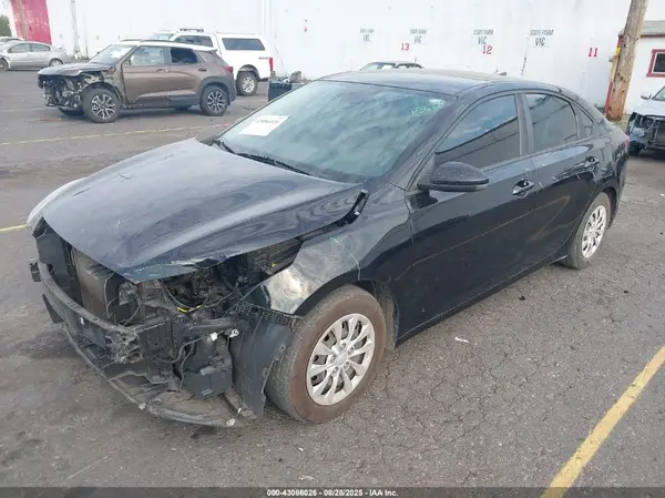 3KPF24AD3KE088288 2019 KIA FORTE - Image 2