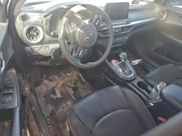 3KPF24AD3KE091207 2019 KIA FORTE - Image 8