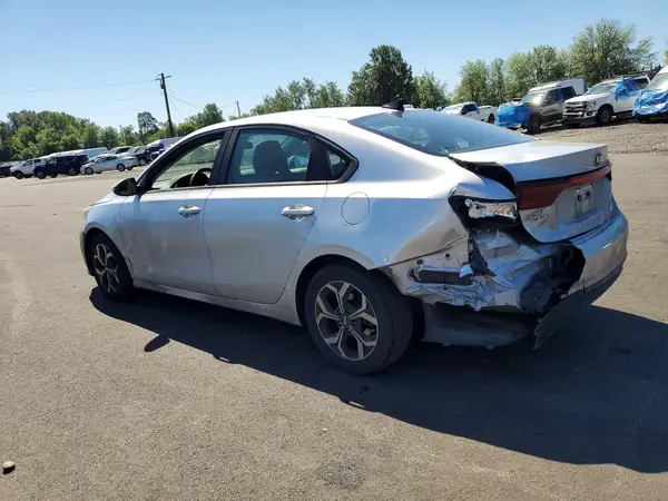 3KPF24AD3KE093927 2019 KIA FORTE - Image 2
