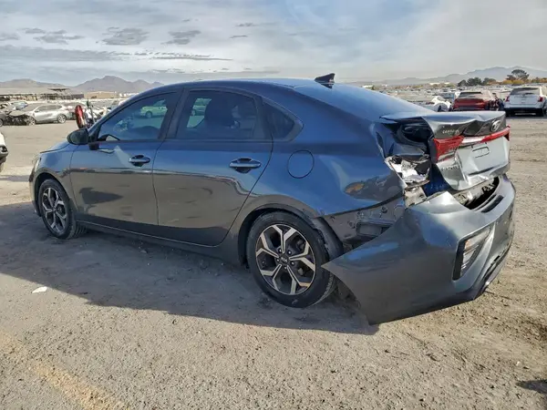 3KPF24AD3KE094396 2019 KIA FORTE - Image 2