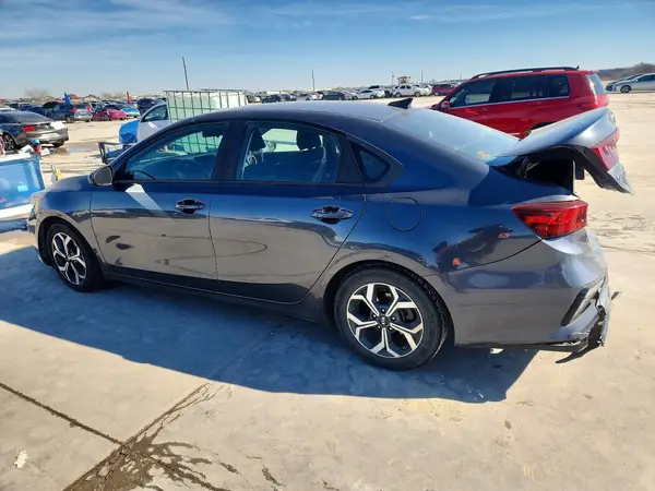 3KPF24AD3KE094740 2019 KIA FORTE - Image 2
