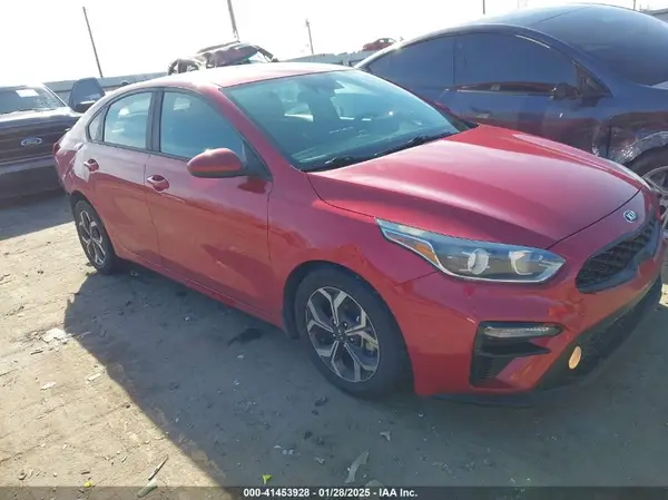 3KPF24AD3KE096584 2019 KIA FORTE - Image 1