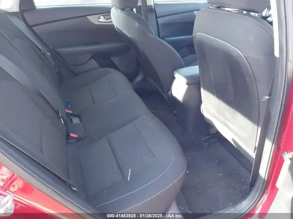 3KPF24AD3KE096584 2019 KIA FORTE - Image 8