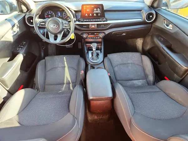 3KPF24AD3KE098951 2019 KIA FORTE - Image 8