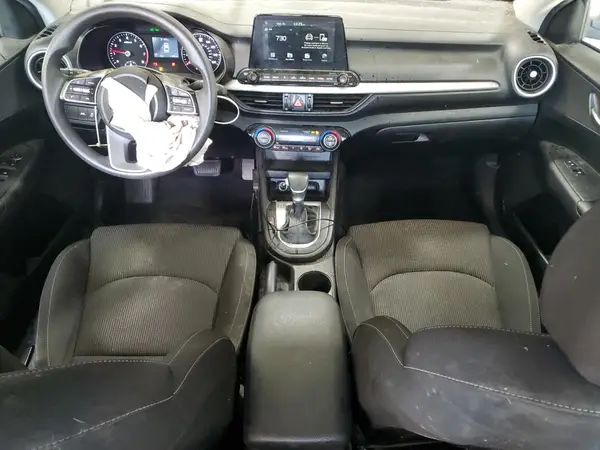 3KPF24AD3KE102514 2019 KIA FORTE - Image 8