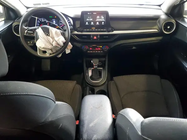 3KPF24AD3KE103534 2019 KIA FORTE - Image 8