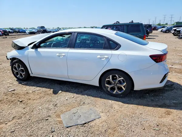 3KPF24AD3KE105350 2019 KIA FORTE - Image 2