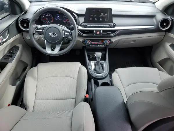 3KPF24AD3KE105591 2019 KIA FORTE - Image 8