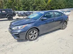 3KPF24AD3KE105865 2019 KIA FORTE