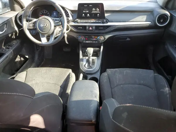 3KPF24AD3KE105879 2019 KIA FORTE - Image 8