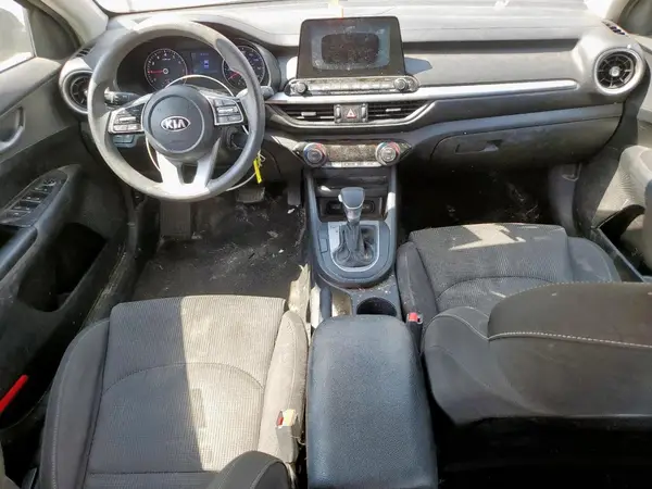 3KPF24AD3KE105980 2019 KIA FORTE - Image 8