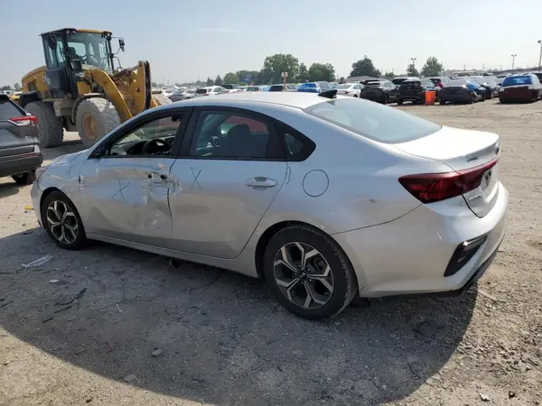 3KPF24AD3KE107910 2019 KIA FORTE - Image 2