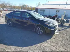 3KPF24AD3KE109754 2019 KIA FORTE