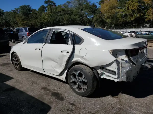 3KPF24AD3KE111617 2019 KIA FORTE - Image 2