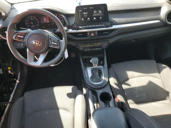 3KPF24AD3KE111617 2019 KIA FORTE - Image 8