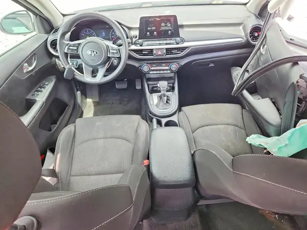 3KPF24AD3KE111908 2019 KIA FORTE - Image 8
