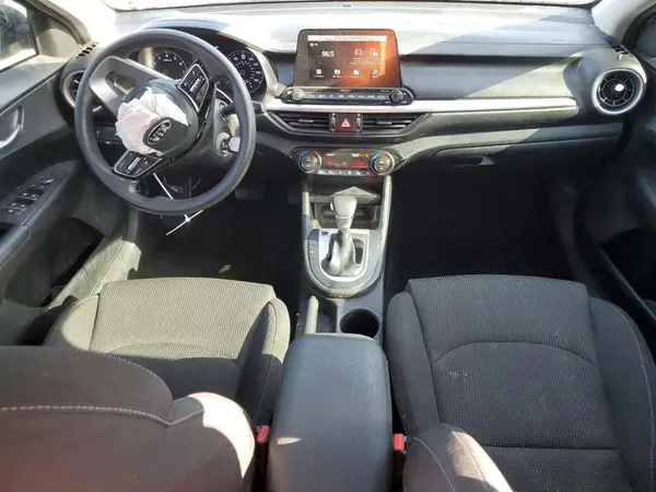 3KPF24AD3KE111990 2019 KIA FORTE - Image 8