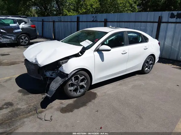 3KPF24AD3KE115408 2019 KIA FORTE - Image 2