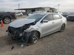 3KPF24AD3KE118602 2019 KIA FORTE
