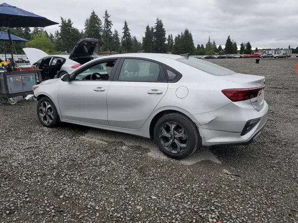 3KPF24AD3KE119605 2019 KIA FORTE - Image 2