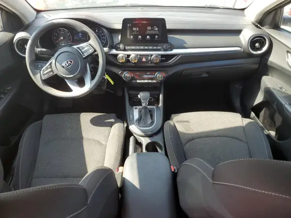 3KPF24AD3KE121483 2019 KIA FORTE - Image 8