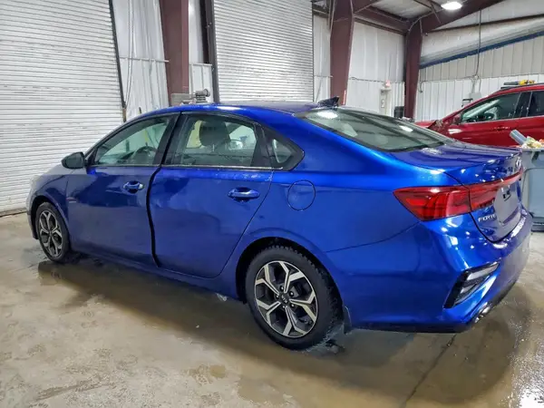 3KPF24AD3KE124559 2019 KIA FORTE - Image 2