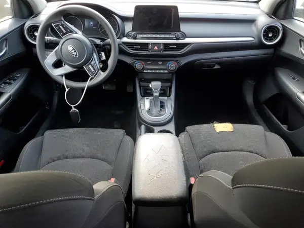 3KPF24AD3KE125226 2019 KIA FORTE - Image 8