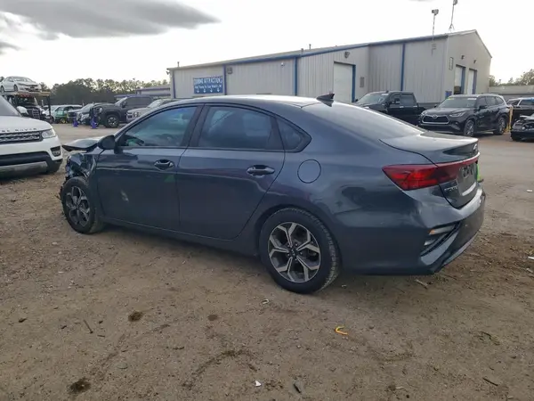 3KPF24AD3KE125937 2019 KIA FORTE - Image 2