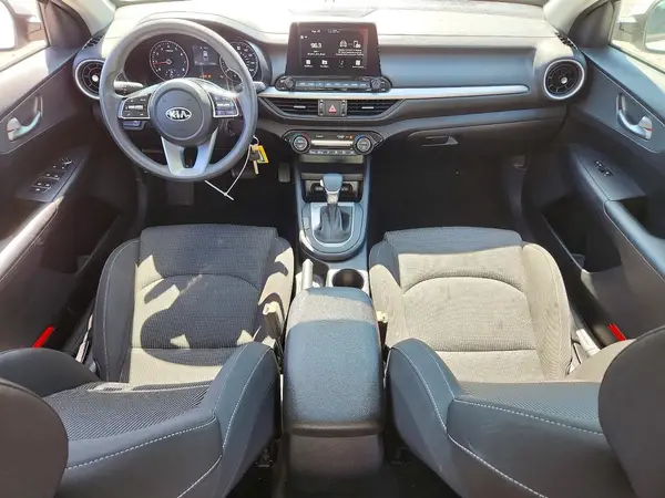 3KPF24AD3KE126411 2019 KIA FORTE - Image 8