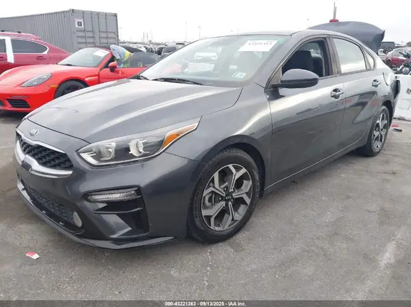 3KPF24AD3KE126537 2019 KIA FORTE - Image 2