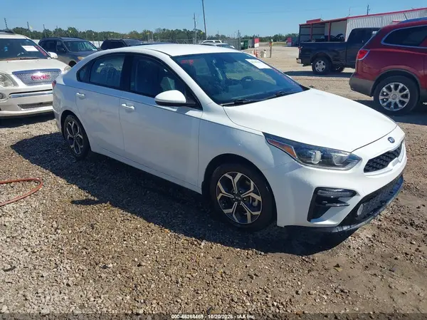3KPF24AD3KE126795 2019 KIA FORTE - Image 1