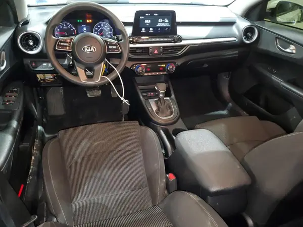 3KPF24AD3KE127767 2019 KIA FORTE - Image 8