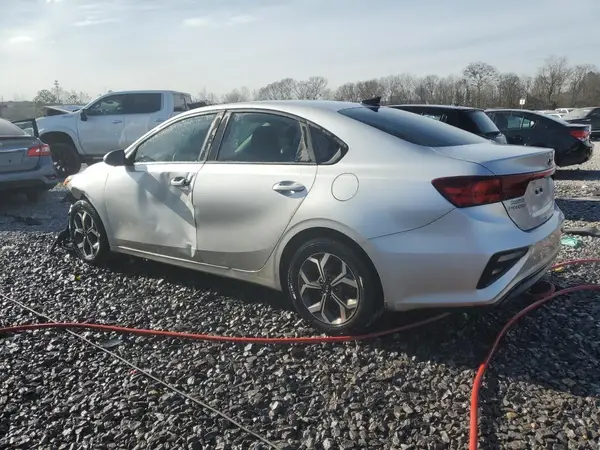 3KPF24AD3KE129714 2019 KIA FORTE - Image 2