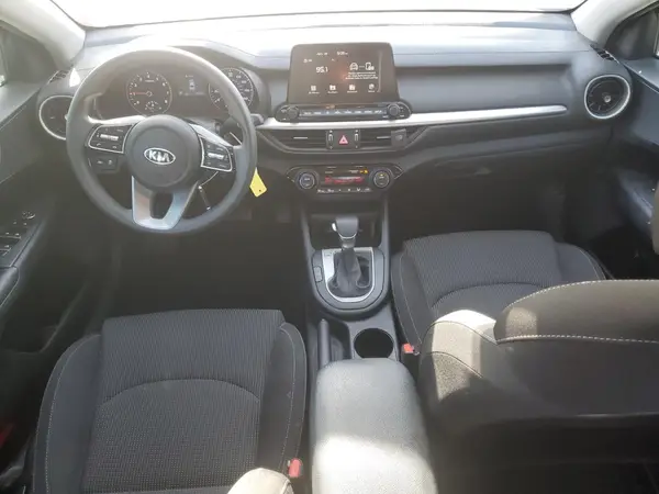 3KPF24AD3KE129714 2019 KIA FORTE - Image 8