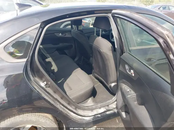 3KPF24AD3KE130720 2019 KIA FORTE - Image 8