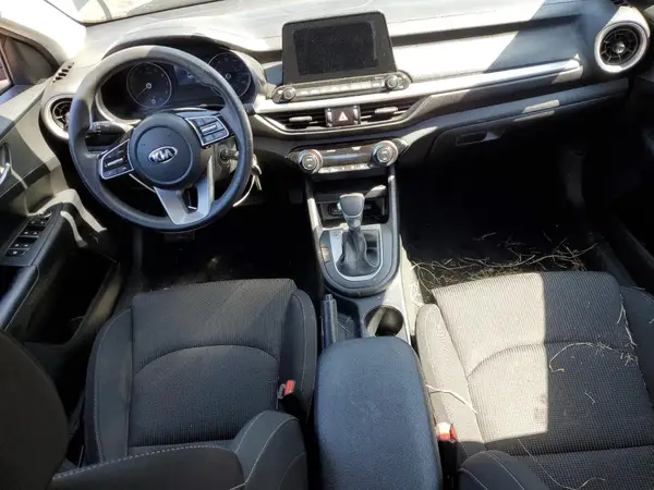 3KPF24AD3KE131964 2019 KIA FORTE - Image 8