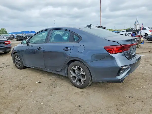 3KPF24AD3KE132323 2019 KIA FORTE - Image 2
