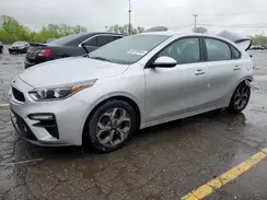 3KPF24AD3KE132998 2019 KIA FORTE