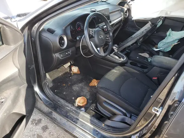 3KPF24AD3KE134489 2019 KIA FORTE - Image 8