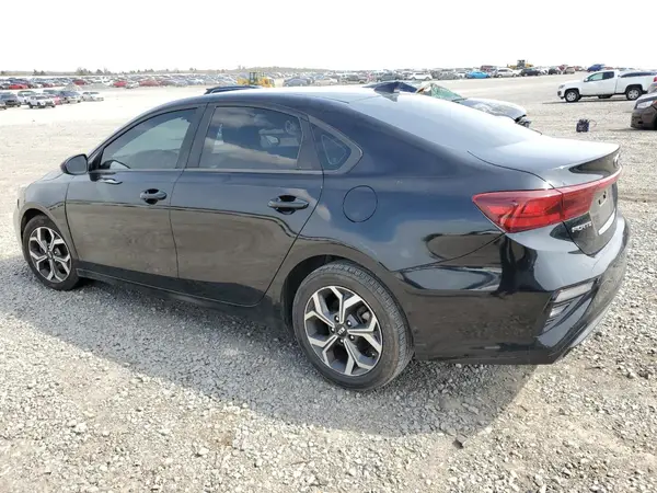 3KPF24AD3KE136310 2019 KIA FORTE - Image 2