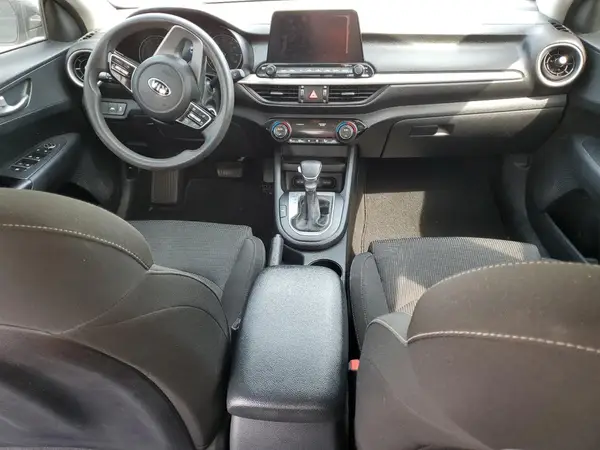 3KPF24AD3KE136310 2019 KIA FORTE - Image 8