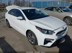 3KPF24AD3KE136372 2019 KIA FORTE